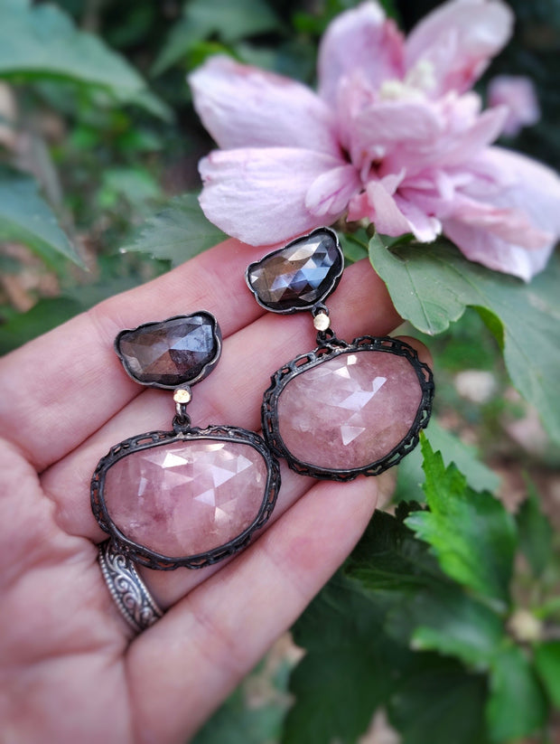 Rose' Obscura Sapphire Earrings